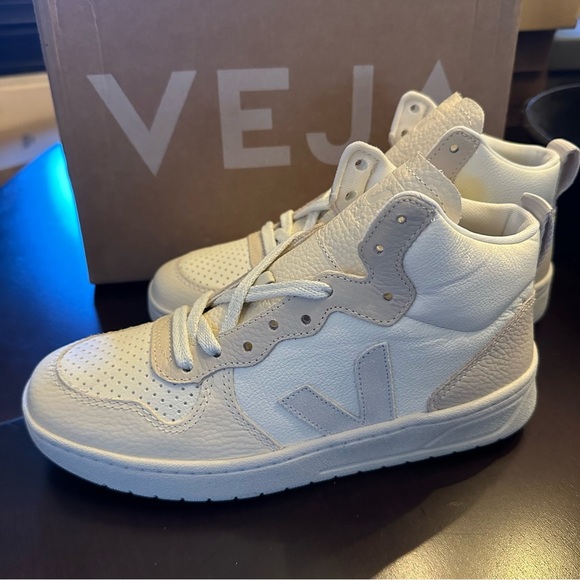 NIB Veja V-15 Leather Sneakers Sz 7 EU 38 Cashew Pierre Multicolor Hightops - Picture 6 of 13